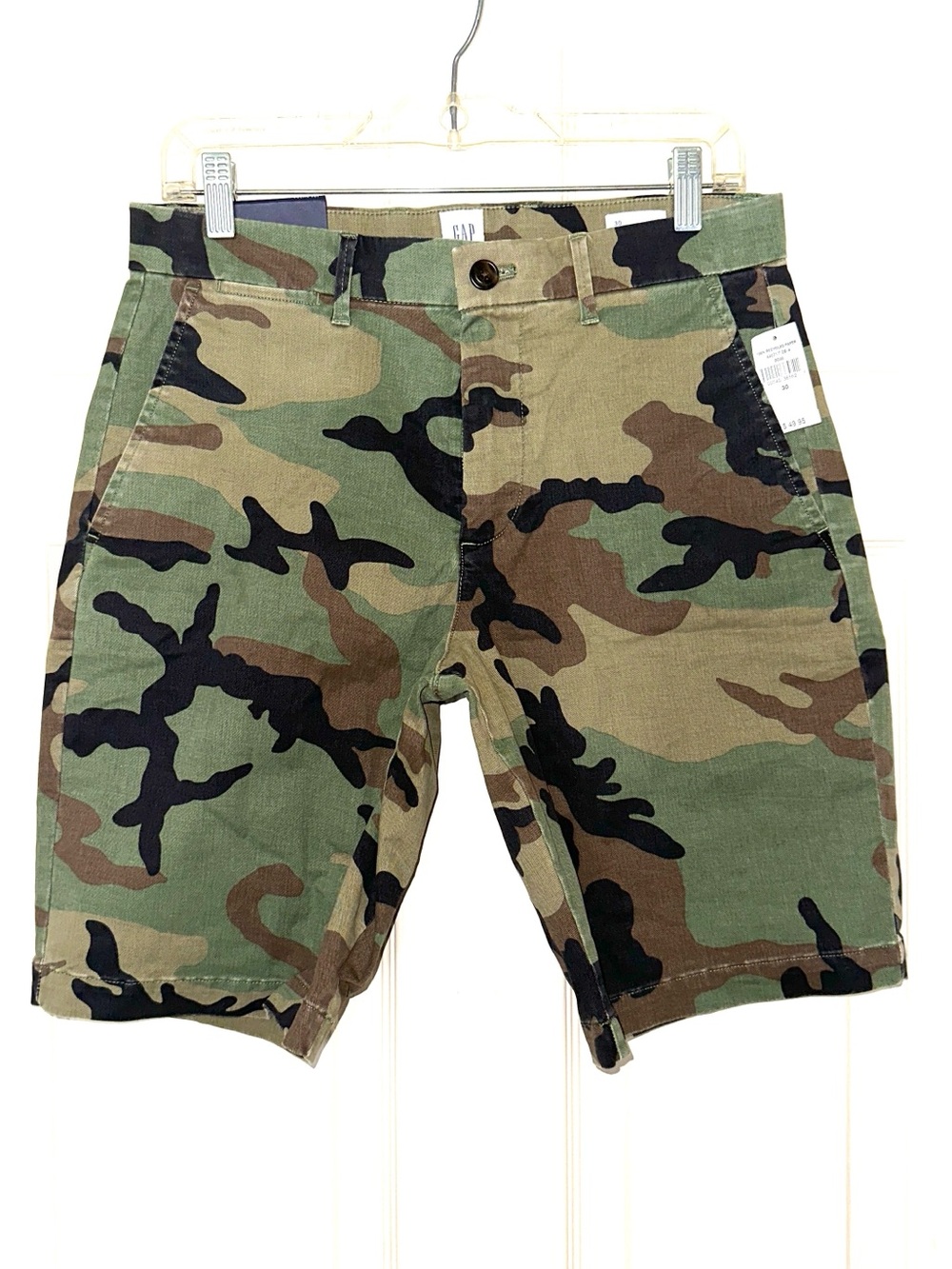 NWT GAP Men's Camo Utility Shorts - Olive Camo